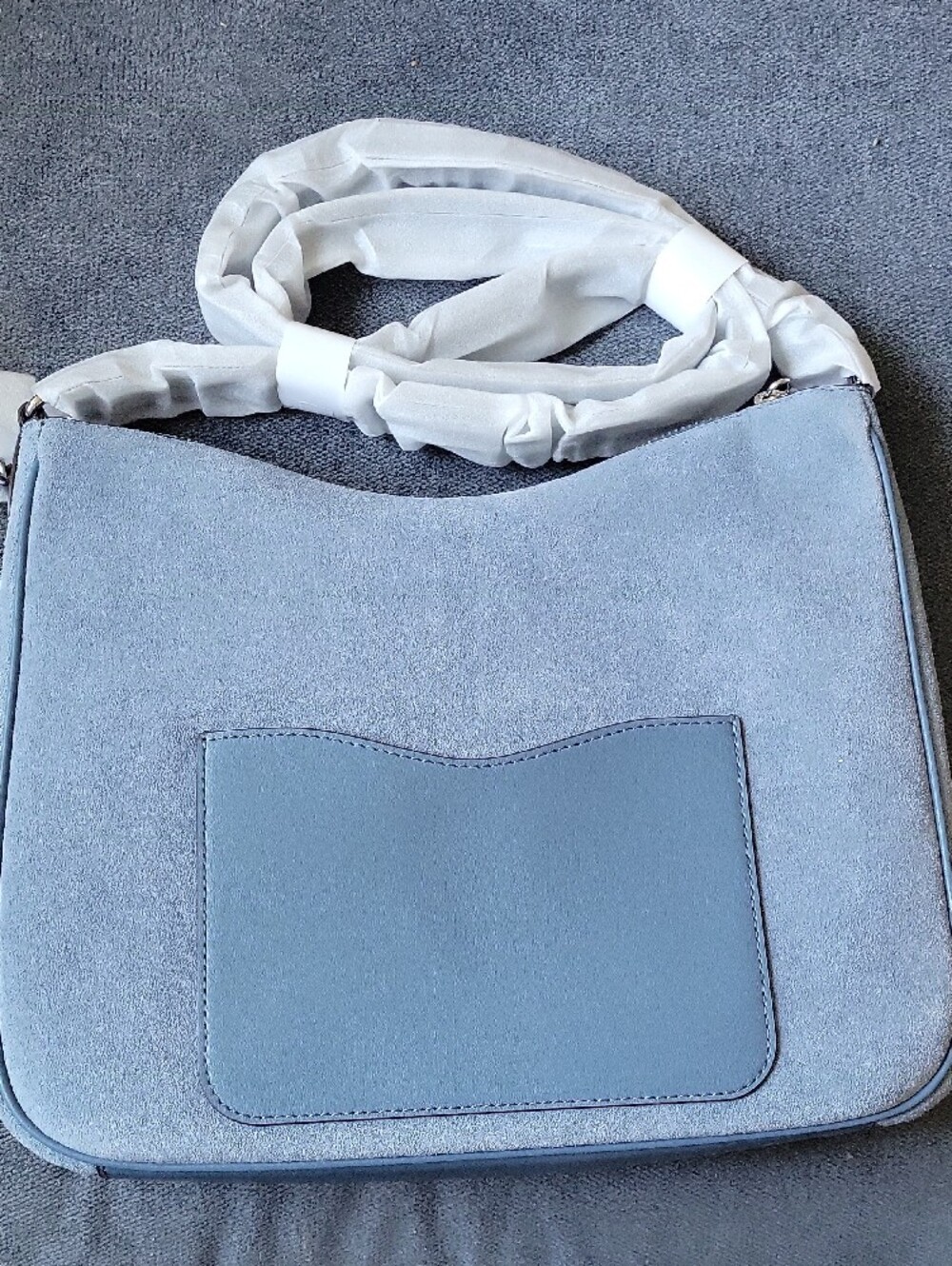 Michael Kors Light Blue Suede Shoulder Bag with Gold Logo - Picture 3 of 6